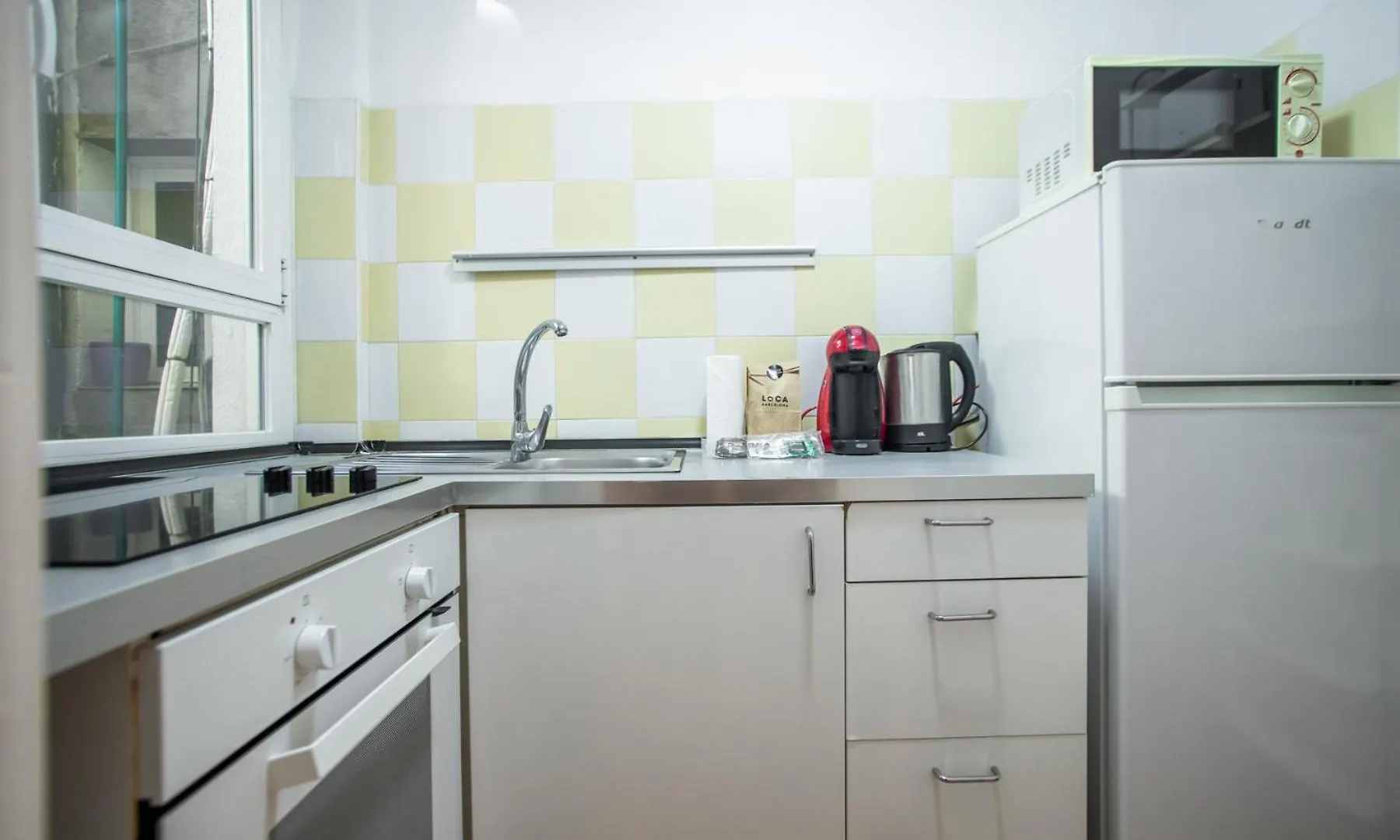 44Poc1062 - Studio Newly Decorated In Poble Sec Barcelona 0*,  Hiszpania