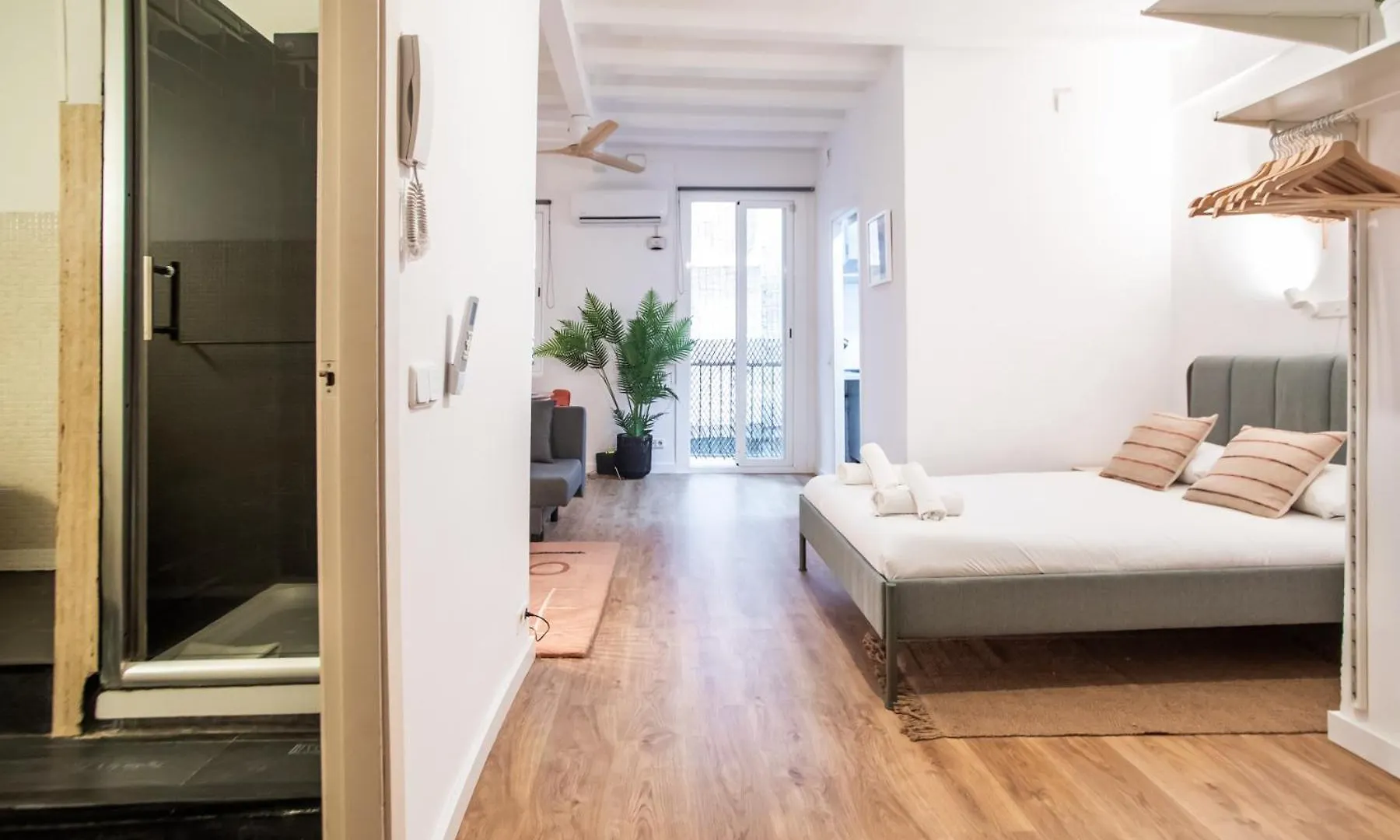 Apartament 44Poc1062 - Studio Newly Decorated In Poble Sec Barcelona