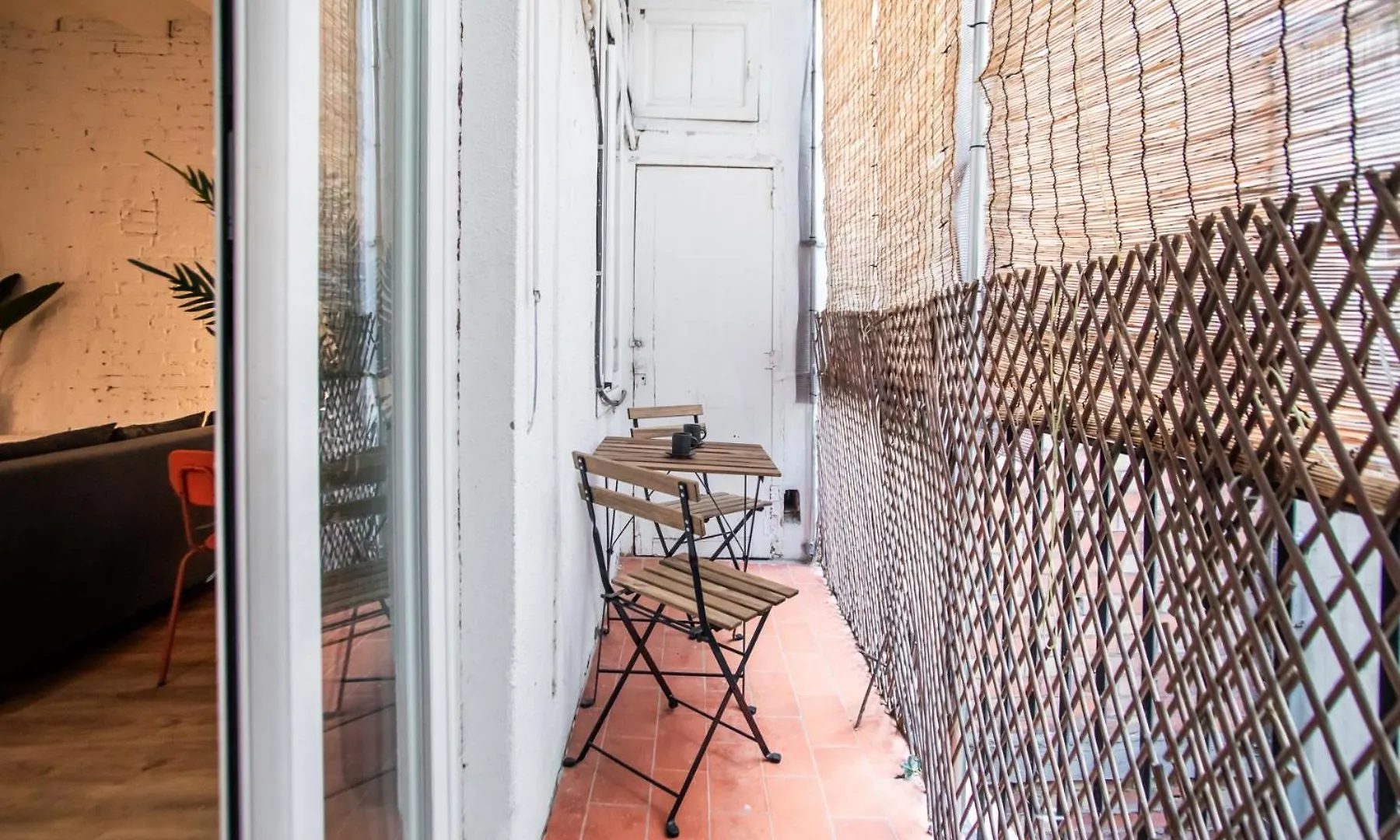 44Poc1062 - Studio Newly Decorated In Poble Sec Barcelona Hiszpania