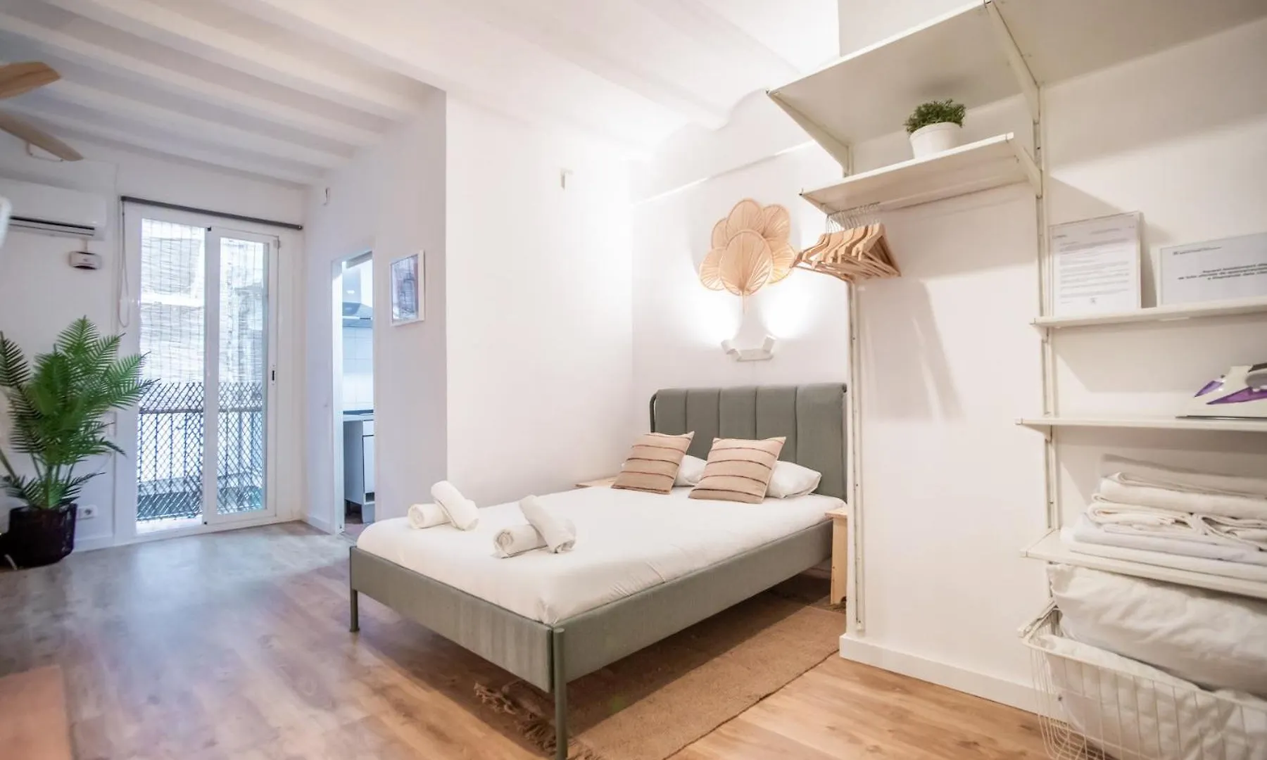 44Poc1062 - Studio Newly Decorated In Poble Sec バルセロナ